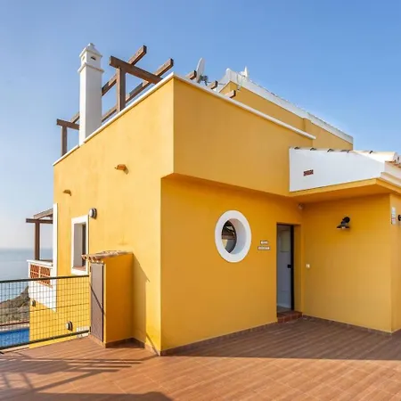 Margarita Villa *